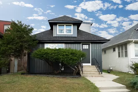 7642 S Merrill Ave, Chicago, IL 60649