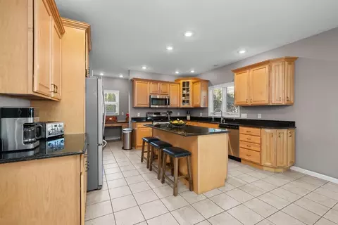 Kitchen - 408 Tombergs Dr, Eldridge, IA 52748 photo 1 of 6