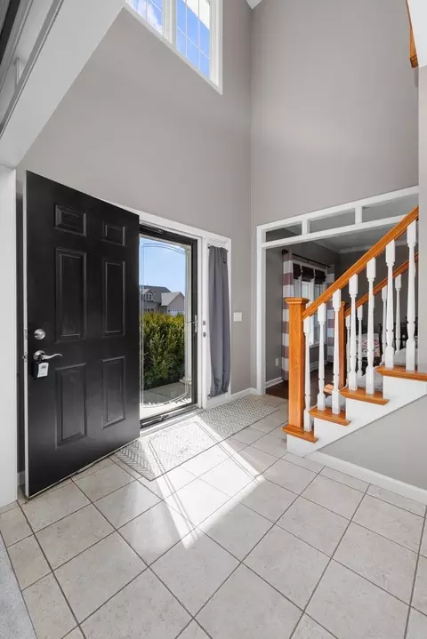 Entry Way - 408 Tombergs Dr, Eldridge, IA 52748 photo 2 of 6