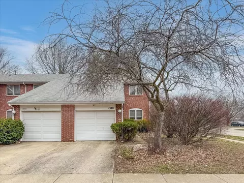 1320 Brighton Dr, Urbana, IL 61801