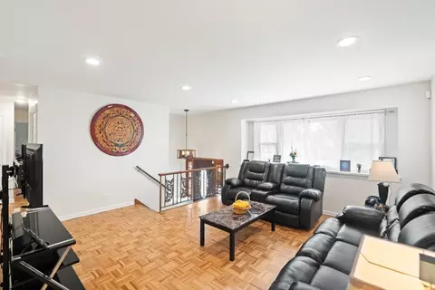 Living - Undisclosed, Hazel Crest, IL 60429 photo 2 of 3