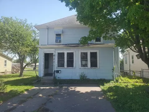 1306 17th St, East Moline, IL 61244