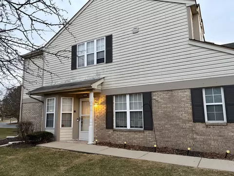 350 Crystal Ridge Dr #350, Crystal Lake, IL 60014