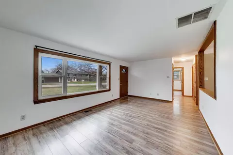 Living - 2917 Virginia Ave, Mchenry, IL 60050 photo 1 of 4