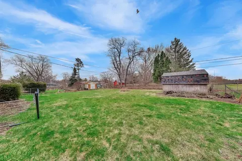 Exterior - 2917 Virginia Ave, Mchenry, IL 60050 photo 3 of 5