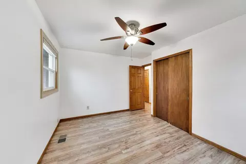Bedroom - 2917 Virginia Ave, Mchenry, IL 60050 photo 1 of 4