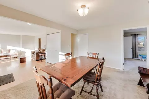 4 N405 2nd Ave, Addison, IL 60101 photo 4