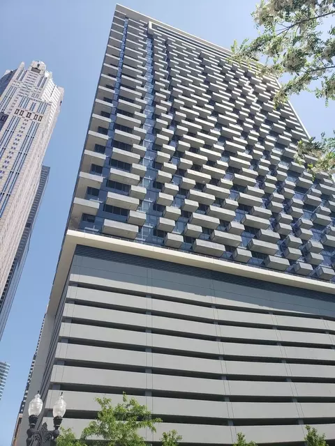 235 W Van Buren St #4516, Chicago, IL 60607