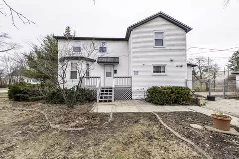 2415 Gilboa Ave, Zion, IL 60099