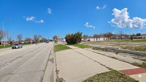 525 S Addison Rd, Addison, IL 60101 photo 5
