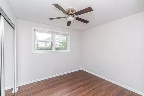 Bedroom - 1044 Willson Dr, Des Plaines, IL 60016 photo 3 of 4
