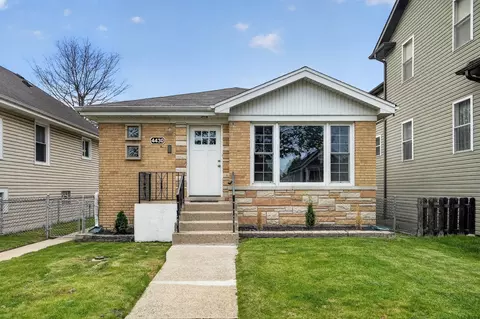 4430 N Mulligan Ave, Chicago, IL 60634