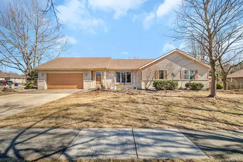 Exterior - 214 Deerpath Dr, Minooka, IL 60447 photo 1 of 8