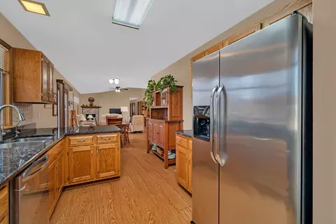 Kitchen - 214 Deerpath Dr, Minooka, IL 60447 photo 2 of 2