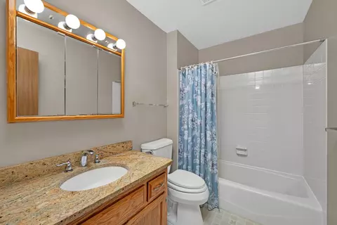 Bath - 214 Deerpath Dr, Minooka, IL 60447 photo 1 of 2