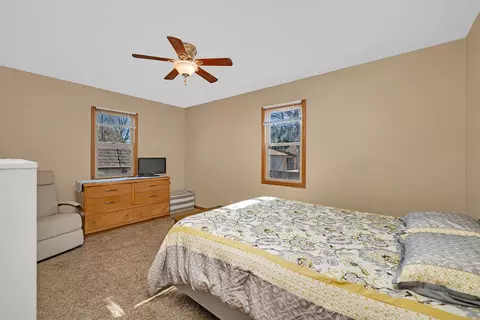 Bedroom - 214 Deerpath Dr, Minooka, IL 60447 photo 4 of 4