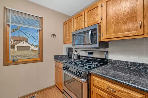Kitchen - 214 Deerpath Dr, Minooka, IL 60447 photo 1 of 2