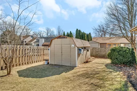 Exterior - 214 Deerpath Dr, Minooka, IL 60447 photo 8 of 8