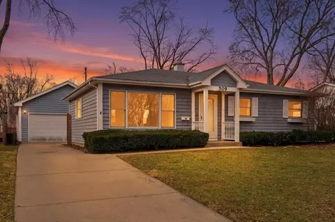 509 Bonniebrook Ave, Mundelein, IL 60060