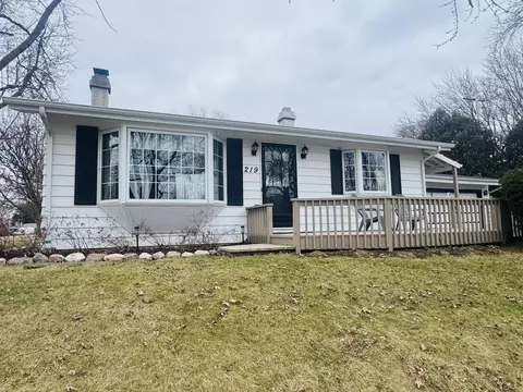 219 Carol Ln, Grayslake, IL 60030