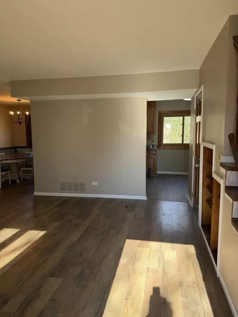 Living - 776 W Appletree Ln, Bartlett, IL 60103 photo 5 of 5