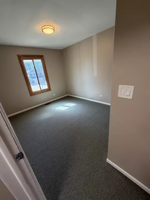 Bedroom - 776 W Appletree Ln, Bartlett, IL 60103 photo 4 of 6