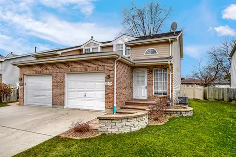1509 Peachtree Ln, Lockport, IL 60441