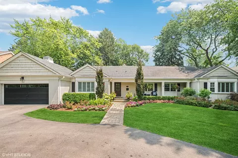 277 Hibbard Rd, Winnetka, IL 60093
