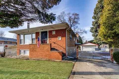 10912 Princess Ave, Chicago Ridge, IL 60415