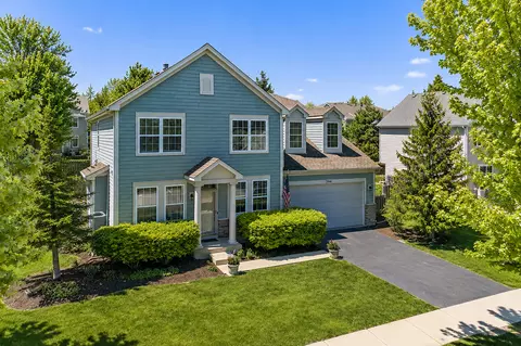 394 Rockland Ave, Elgin, IL 60124