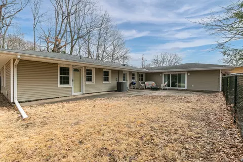Exterior - 1700 46th St, Moline, IL 61265 photo 8 of 10