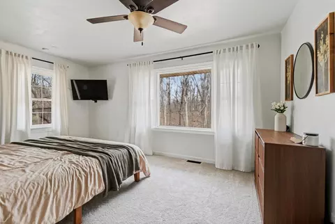 Bedroom - 1700 46th St, Moline, IL 61265 photo 1 of 8