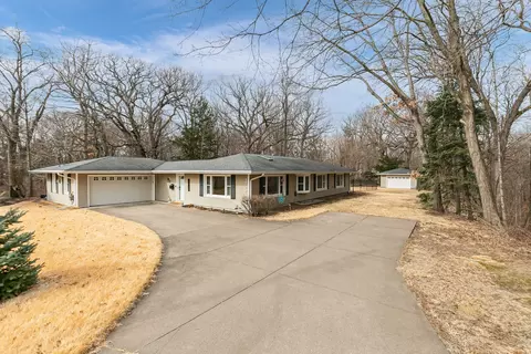 1700 46th St, Moline, IL 61265