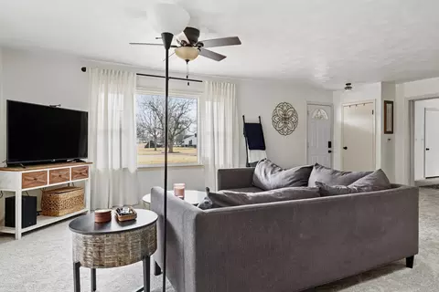 Living - 1700 46th St, Moline, IL 61265 photo 3 of 6