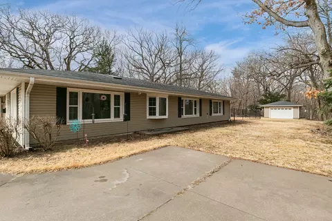 Exterior - 1700 46th St, Moline, IL 61265 photo 4 of 10