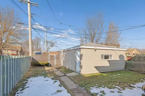 Exterior - 546 W 115th St, Chicago, IL 60628 photo 2 of 2