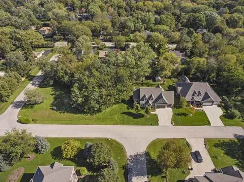 Undisclosed, Lakewood, IL 60014