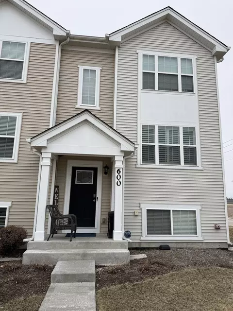 600 Spring Leaf Dr, Joliet, IL 60431