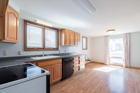 Kitchen - 507 E Cemetery St, Chenoa, IL 61726 photo 2 of 3