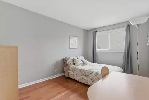 Bedroom - 1265 Windsor Dr, Wheaton, IL 60189 photo 1 of 2