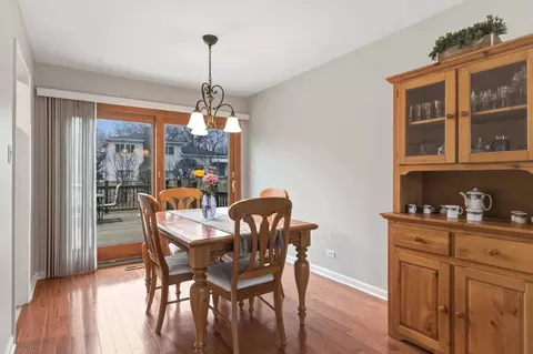 Dining - 1265 Windsor Dr, Wheaton, IL 60189 photo 1 of 2