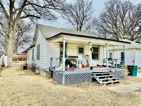 208 W 12th St, Streator, IL 61364