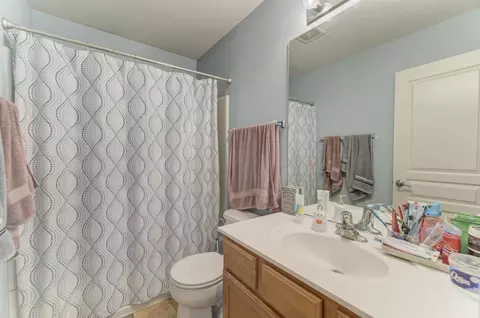 Bath - 12513 Blue Iris Ln, Plainfield, IL 60585 photo 3 of 3