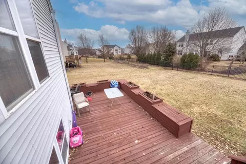 Exterior - 12513 Blue Iris Ln, Plainfield, IL 60585 photo 7 of 9