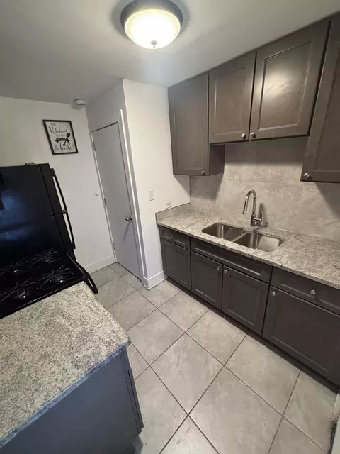 Kitchen - 2007 S 25th Ave, Broadview, IL 60155 photo 2 of 3
