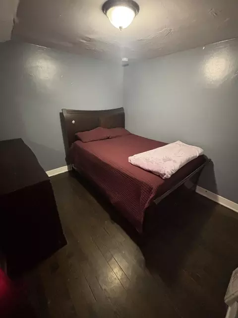 Bedroom - 2007 S 25th Ave, Broadview, IL 60155 photo 2 of 3