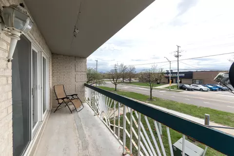 Exterior - Undisclosed, Naperville, IL 60563 photo 1 of 5
