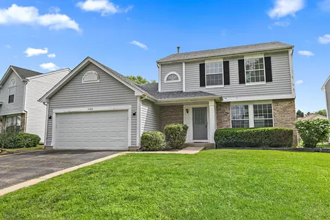 1440 Eliot Trl, Elgin, IL 60120