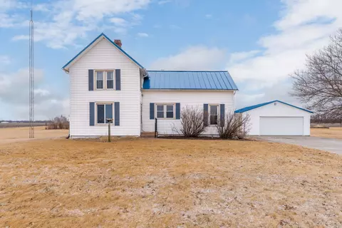 12596 E 200th St, Orion, IL 61273