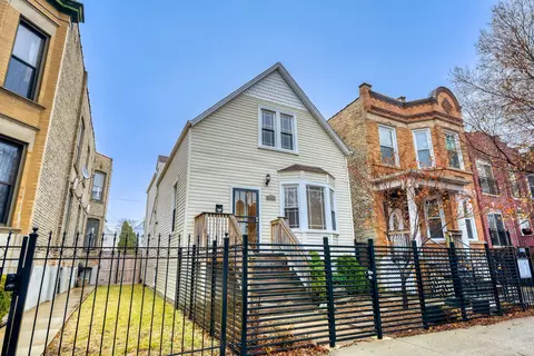 2737 N Central Park Ave, Chicago, IL 60647